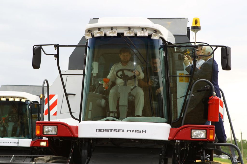 Кабина комбайна «Вектор-410»