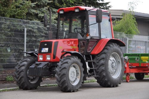 Особенности и сфера применения трактора «МТЗ-920»01