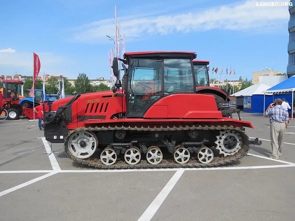 Базовая модель «Беларус МТЗ-1502»