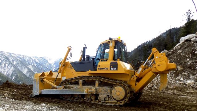 Особенности эксплуатации бульдозера Komatsu D155A-5