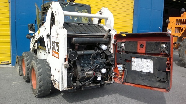 Двигатель мини-погрузчика Bobcat S175