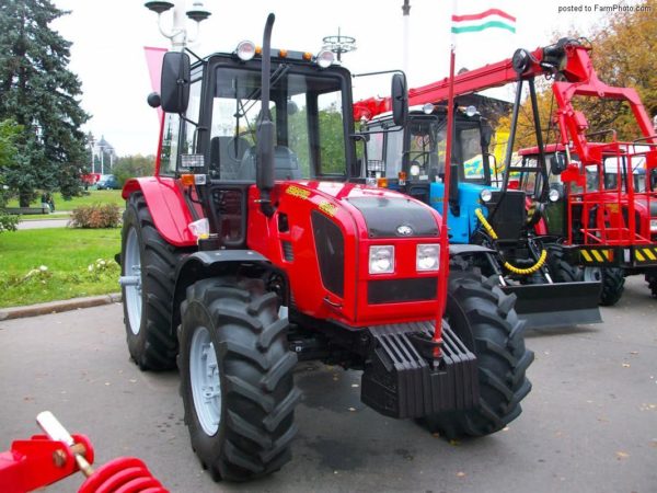 Модификации в рамках семейства МТЗ-1220