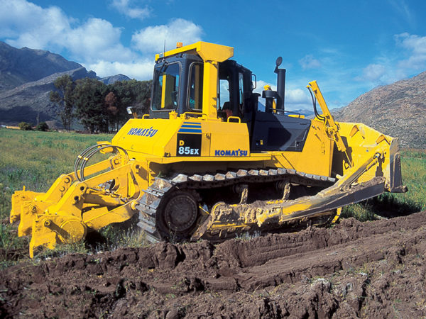 Бульдозер Komatsu D85