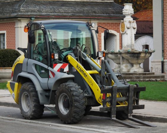 Отзывы о фронтальных погрузчиках Kramer Allrad 380